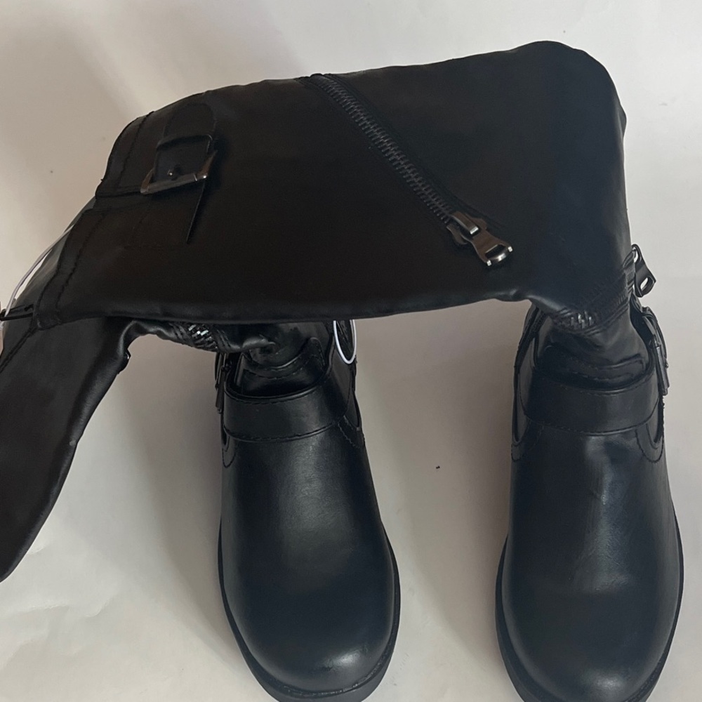 Mossimo Supply Co. Women's Black chunky heels Boots